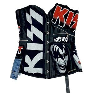 Kiss corset top